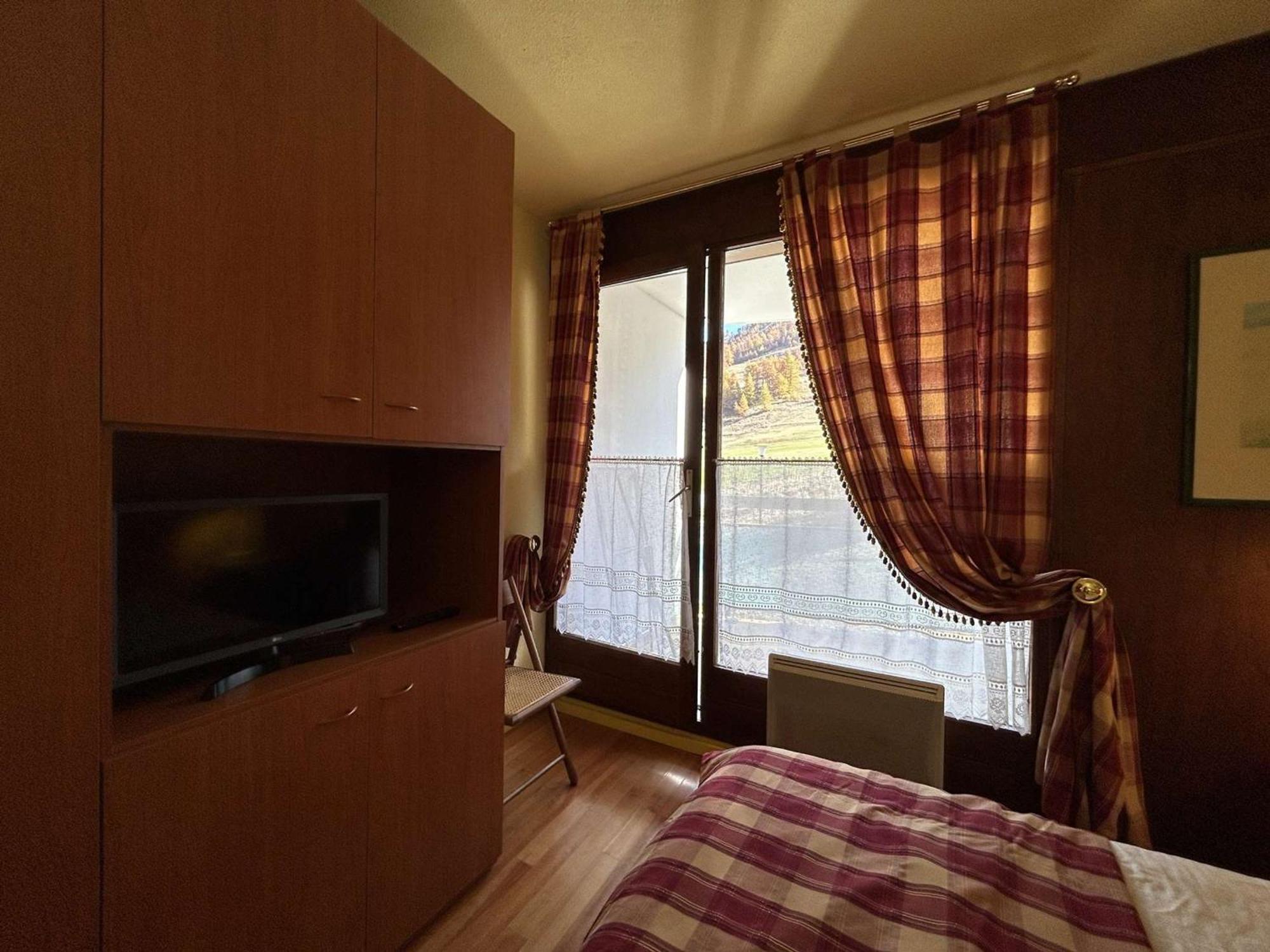 Appartement Skis Aux Pieds, 6 Pers Avec Parking, Montgenevre - Fr-1-330D-7 Exterior foto